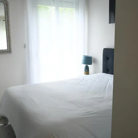 Duplex De 100m2 Avec 3 Vue Апартаменты *