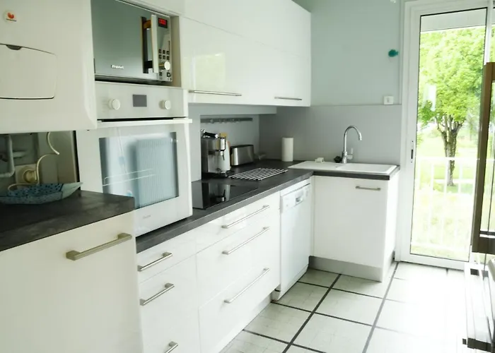 Duplex De 100m2 Avec 3 Vue Apartment *